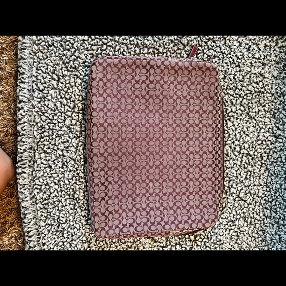 Purple Coach laptop carrying case - Picture 2 of 3